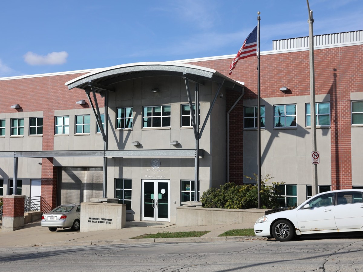 ICE re-arrests Sheboygan Falls mother after judge halted deportation and cleared green card path